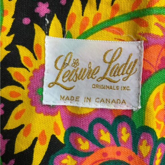 Vintage 60/70s Leisure Lady Bold Colourful Paisley Sleeveless Button Front Top S - Picture 3 of 12